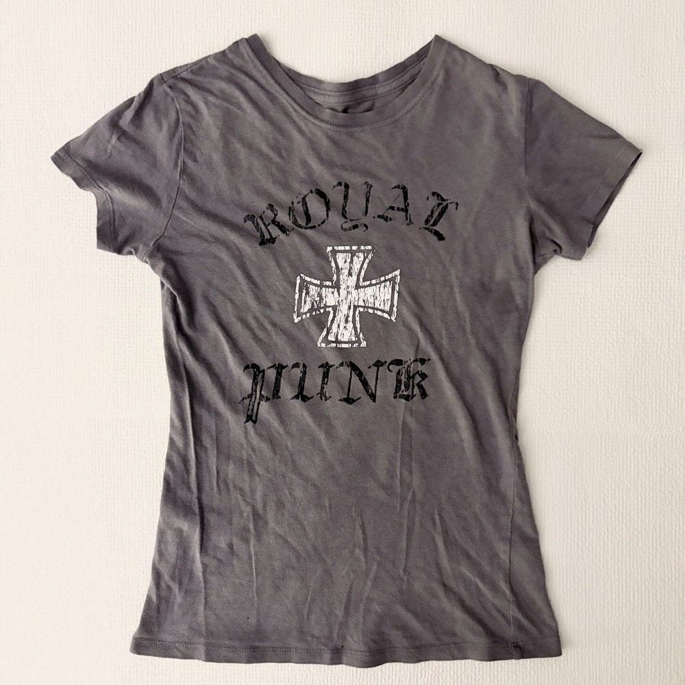 y2k Vintage Royal Punk Graphic Cross T-Shirt Small Gray whimsigoth grunge emo